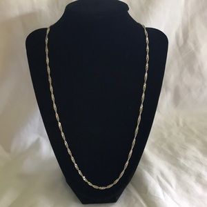 Women’s necklace